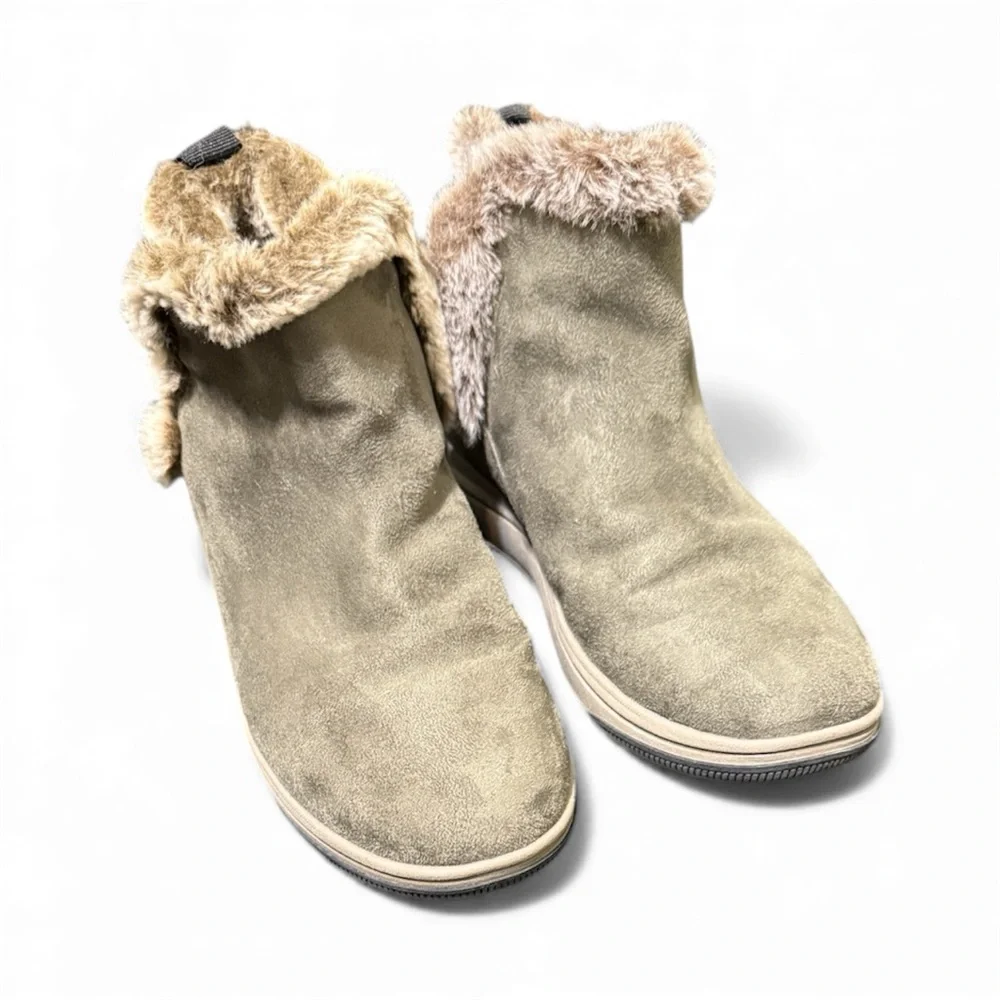 Clarks Cloudsteppers Faux Fur Lined Ankle Boots 8.5 Olive Taupe